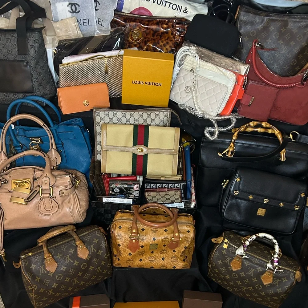 🛍️NEW*LIVE*LISTING🛍️IM LIVE!🎉
Unfortunately I sold my last listing 😞 - Picture 9 of 10